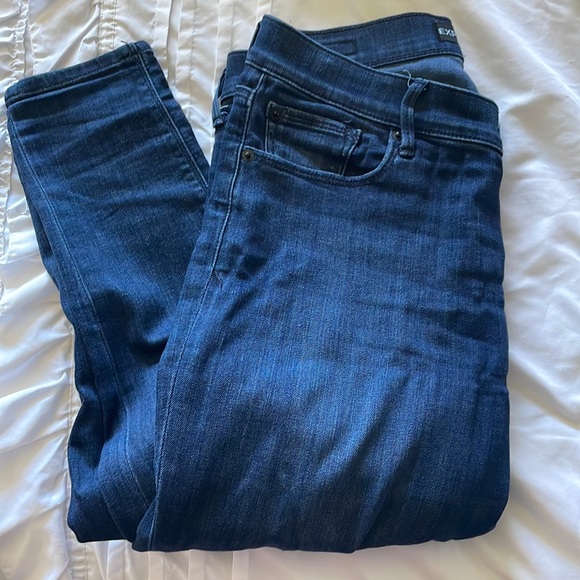 Express Denim - Express Mid Rise Legging Jeans